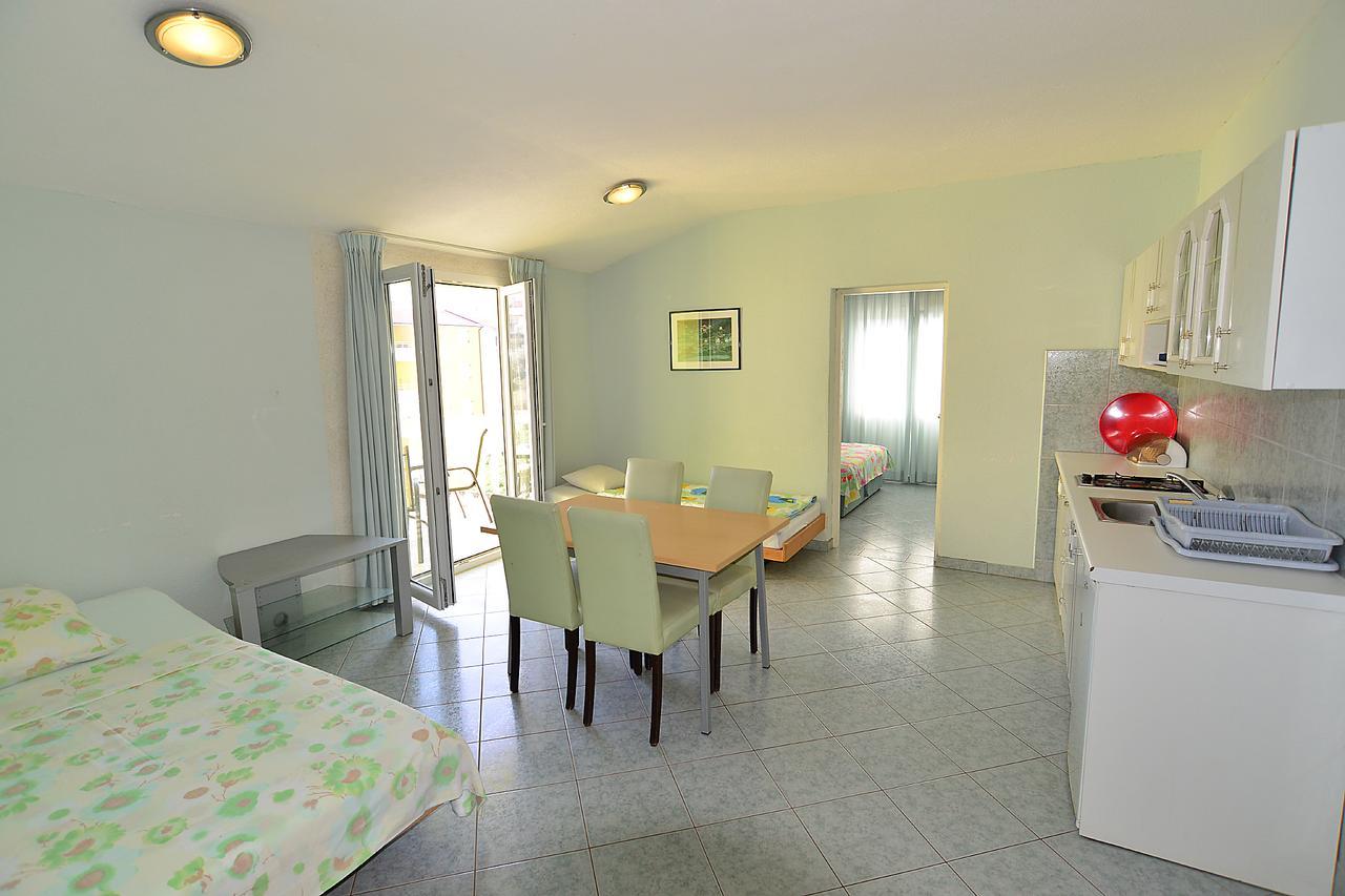 Apartments Milica 56 Pula Exteriér fotografie